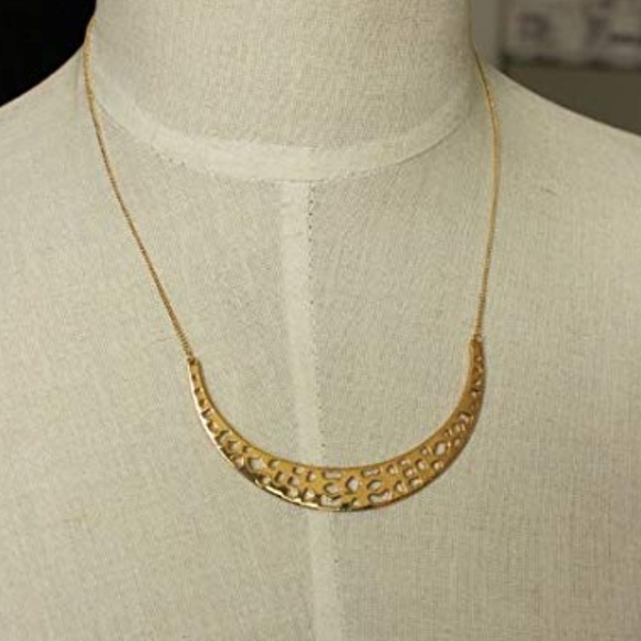 :: Stella & Dot GOLD Avalon Crescent Necklace - Picture 7 of 7